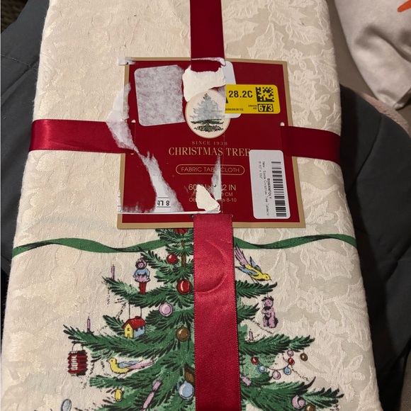 Spode Christmas Tree Oblong Damask Jacquard Tablecloth tablecover NEW 102 X 60 - Picture 3 of 4